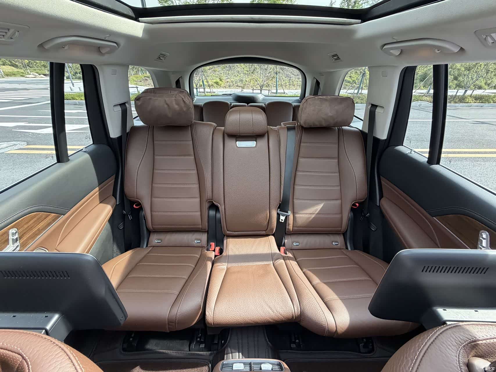 Mercedes-Benz GLS, 2025 6