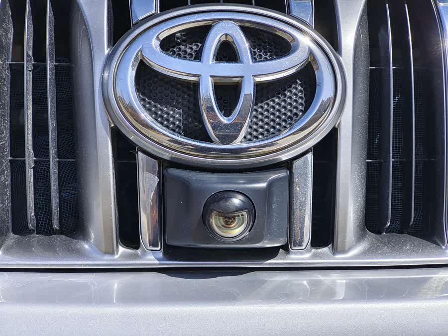 Toyota Prado 2014, фото 9
