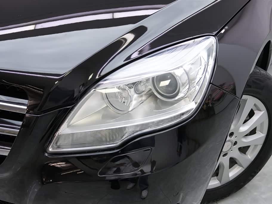 Mercedes-Benz R-class