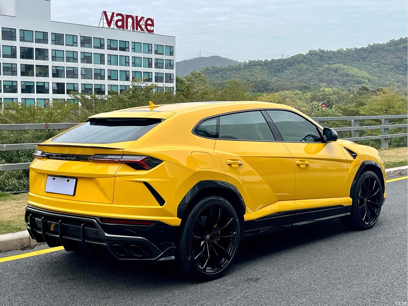 Lamborghini Urus, 2021 6