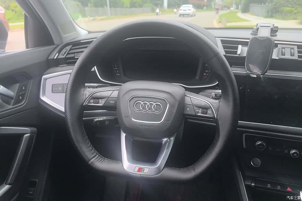 Audi Q3, 2021 15