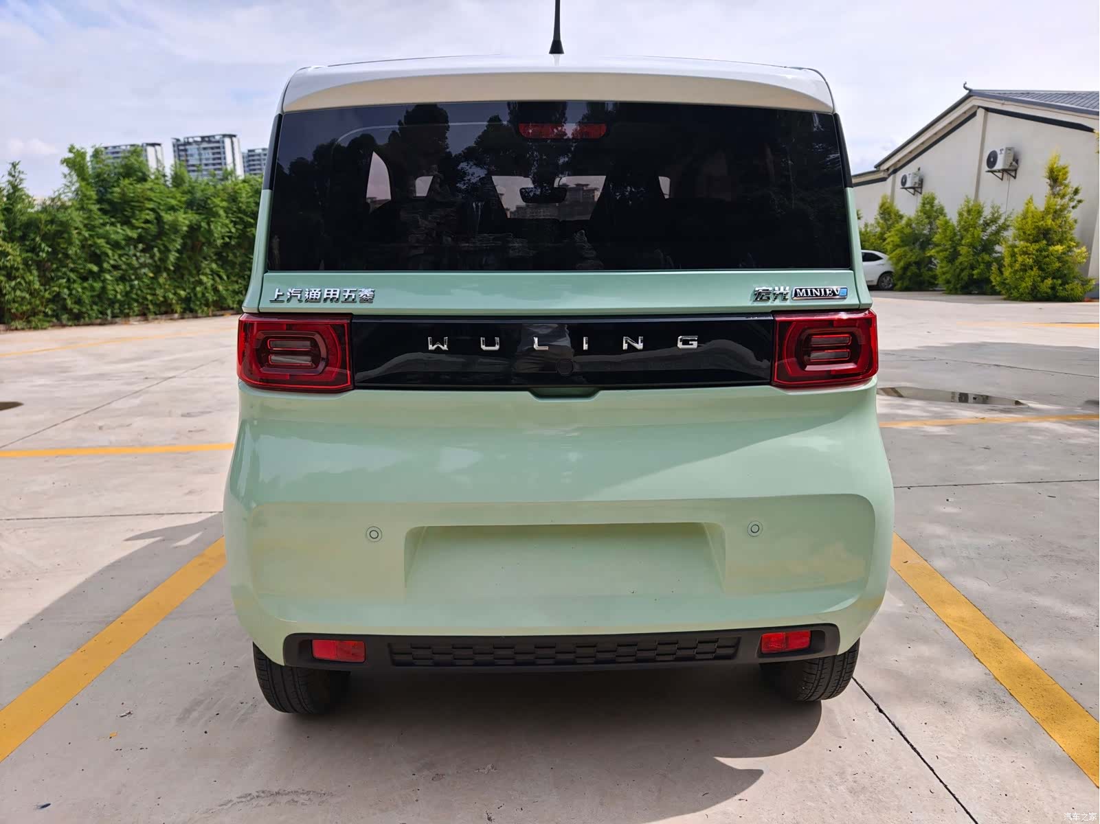 Wuling MINIEV, 2023 все фото