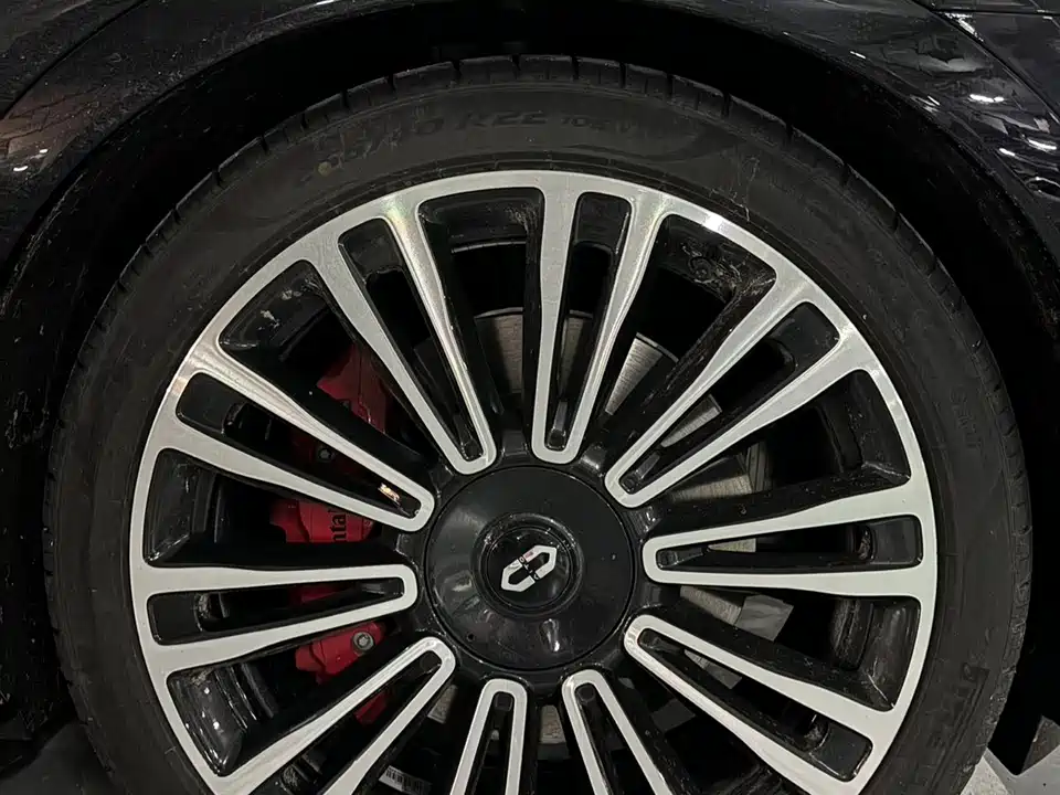 AITO Ask the world M9