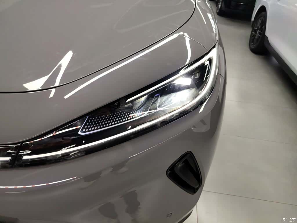 BYD HiAce, 2025 24