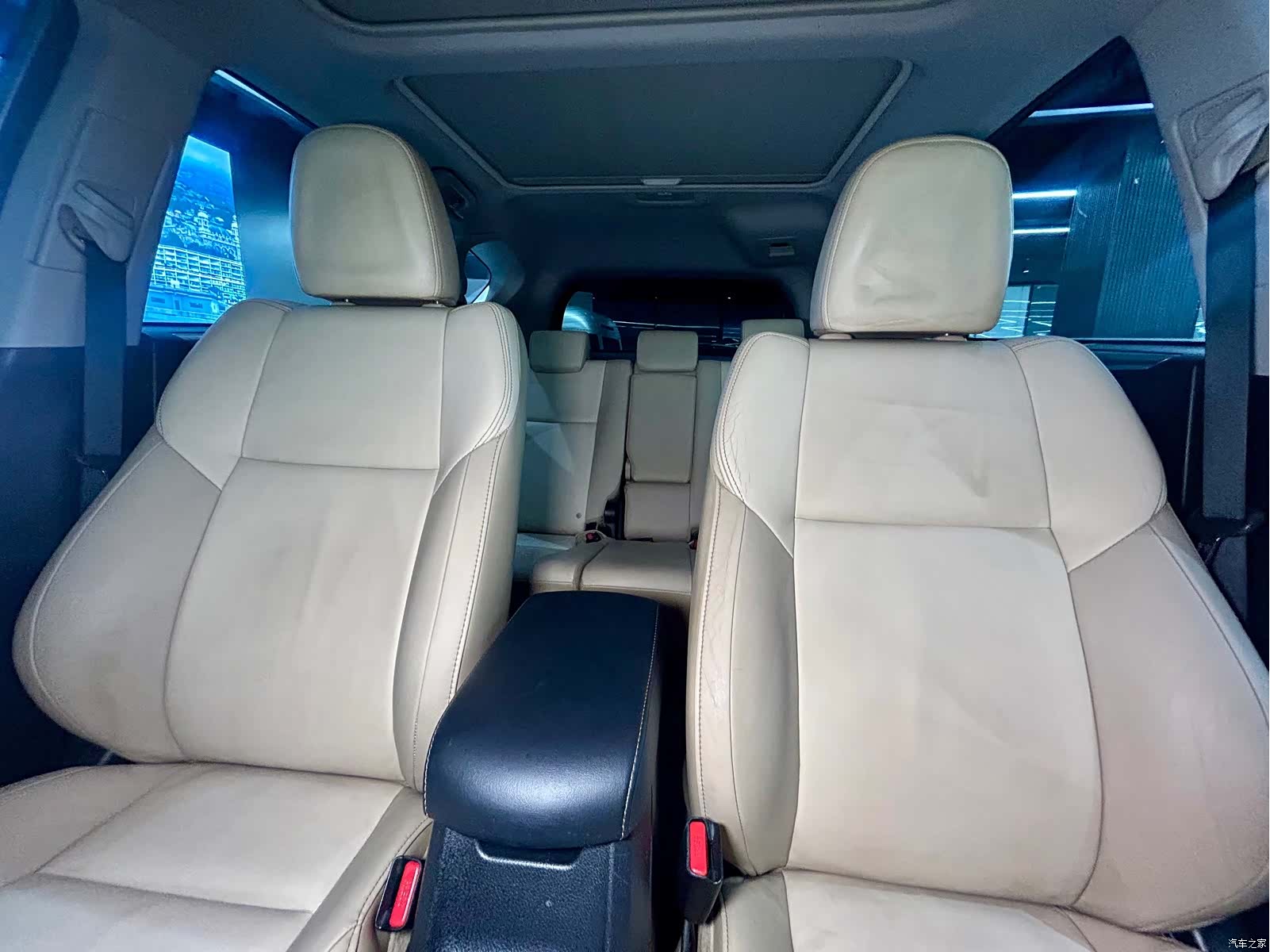 Toyota RAV4, 2016 10