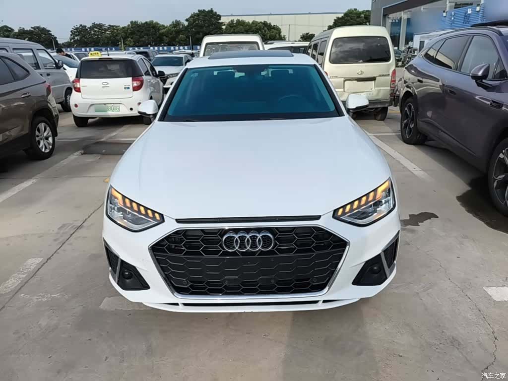 Audi A4L, 2021 3