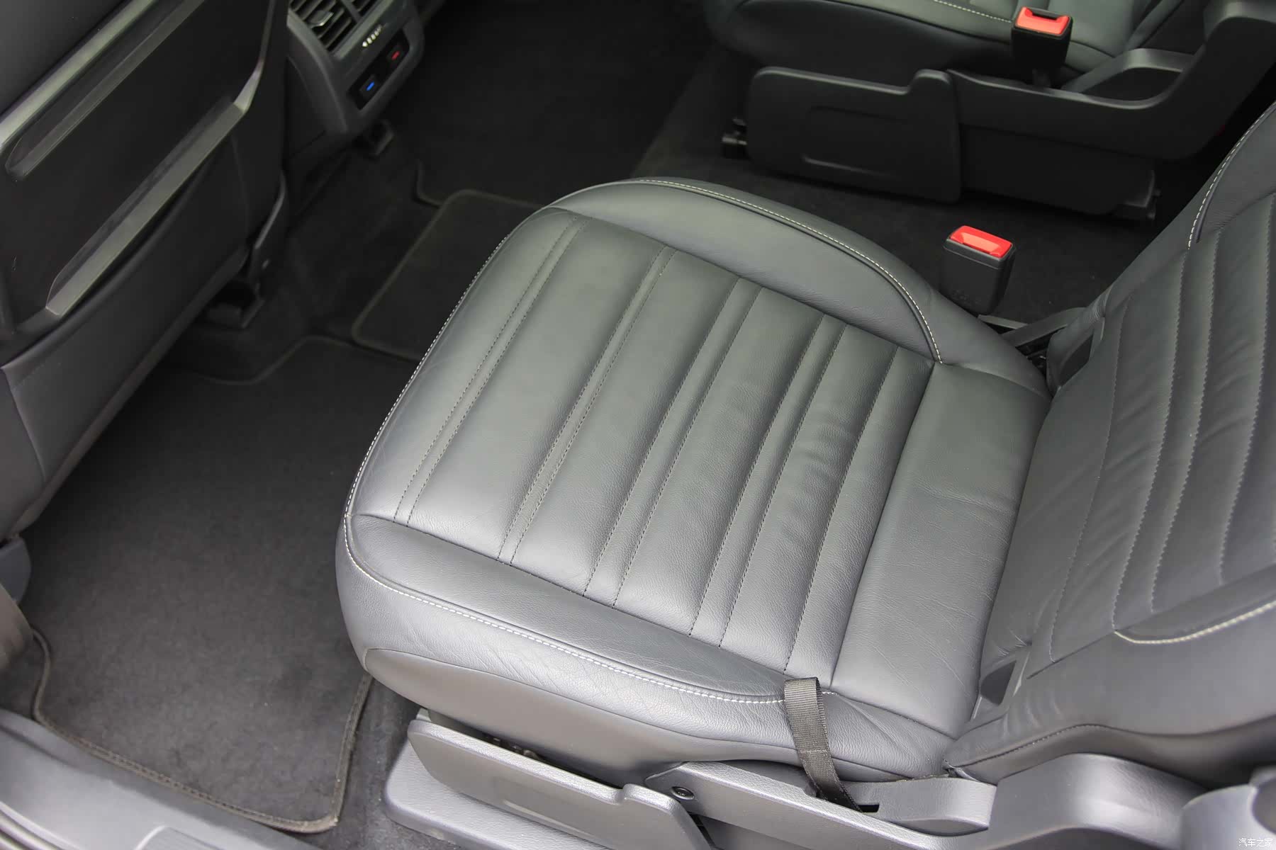 Volkswagen L, 2017 11