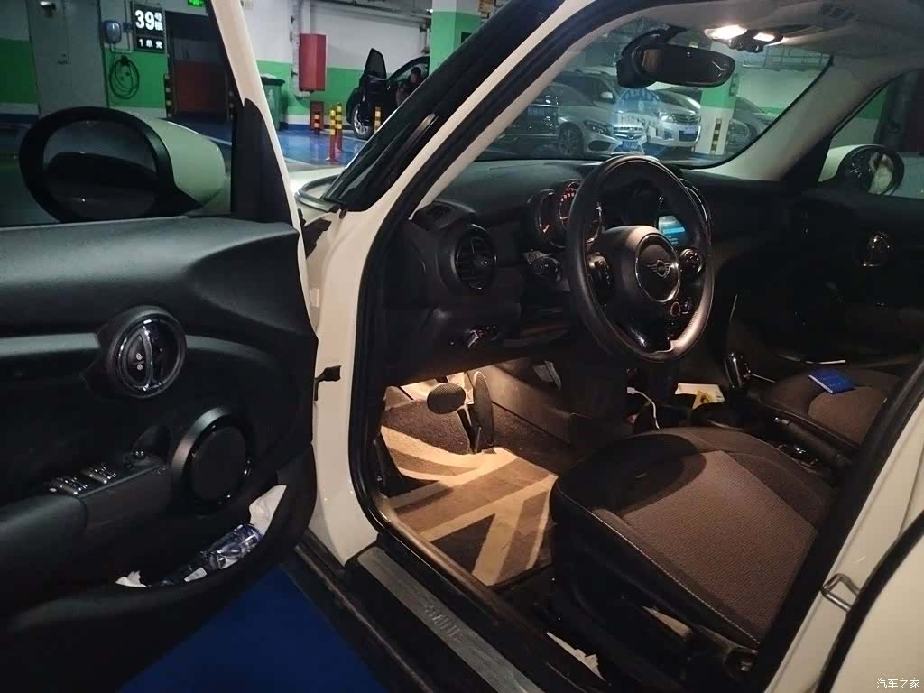 Mini ONE, 2020 13