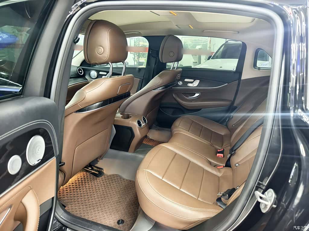 Mercedes-Benz E-Class, 2020 18