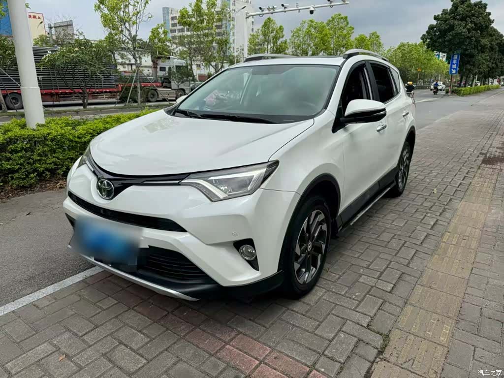 Toyota RAV4, 2016 1