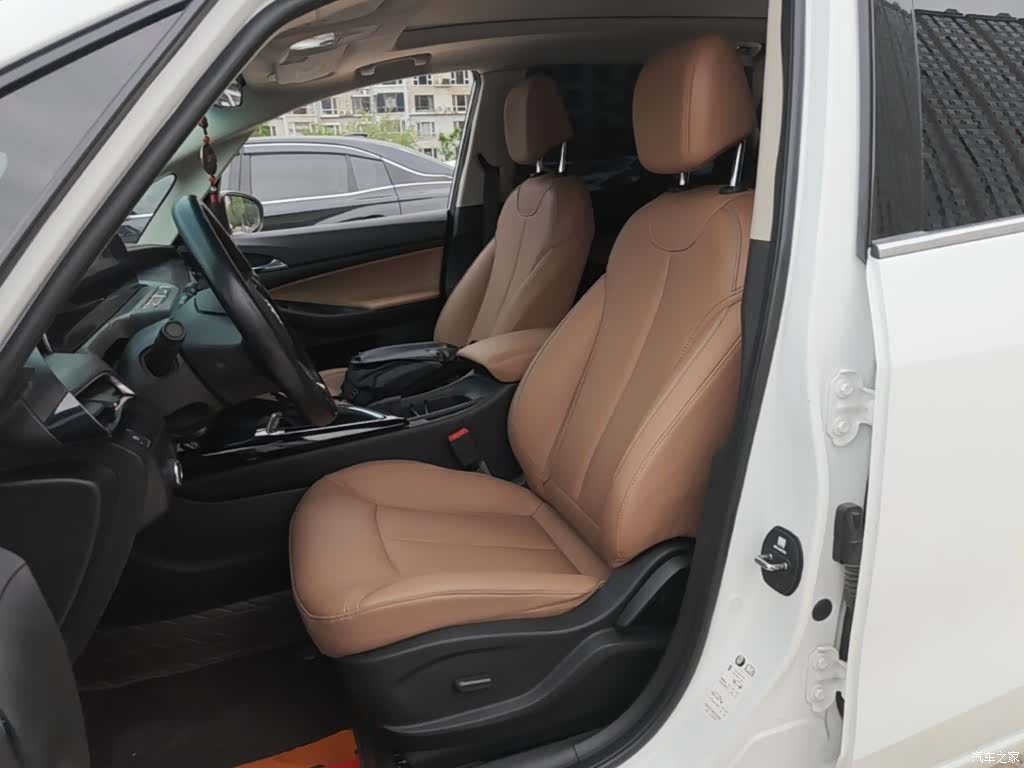 Buick GL6, 2023 11