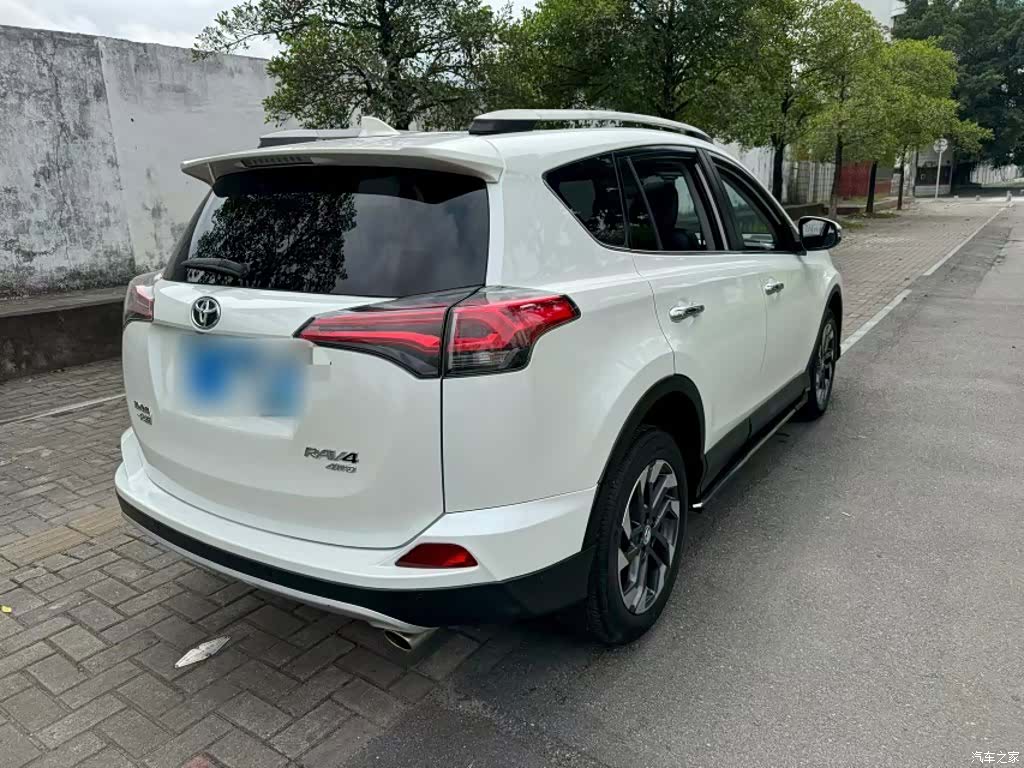 Toyota RAV4, 2016 16