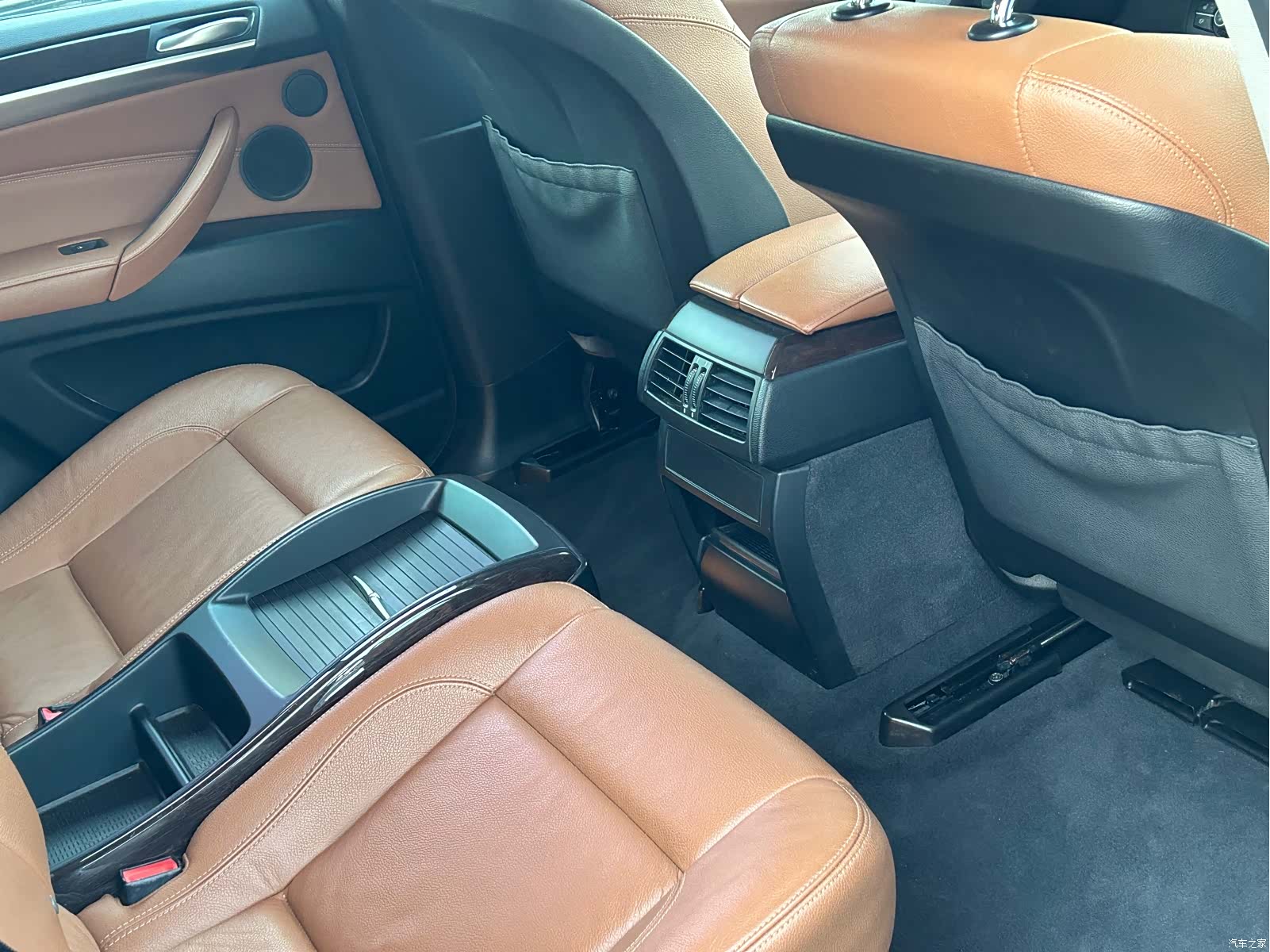 BMW X6, 2012 9