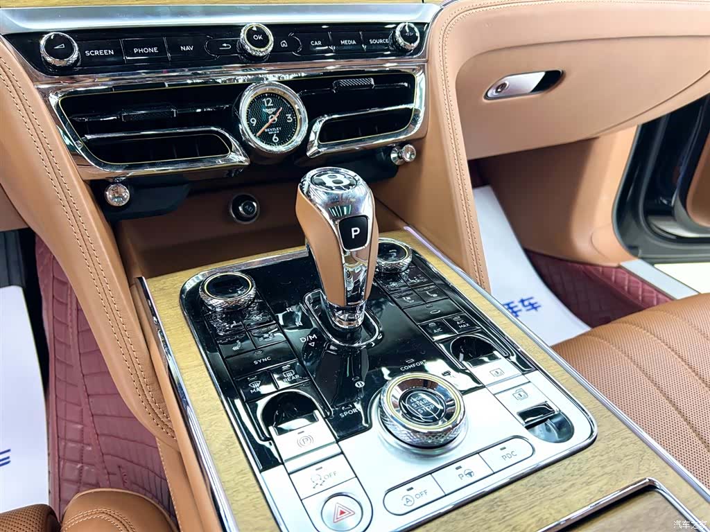 Bentley Flying Spur, 2024 18