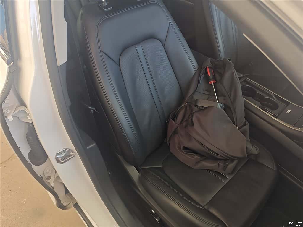 Lincoln MKZ, 2015 25