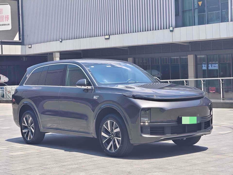 Li Auto Ideal L8