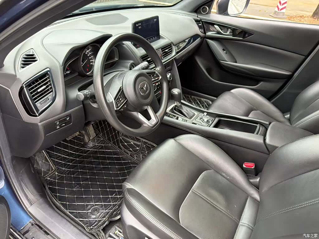 Mazda CX-4, 2021 13