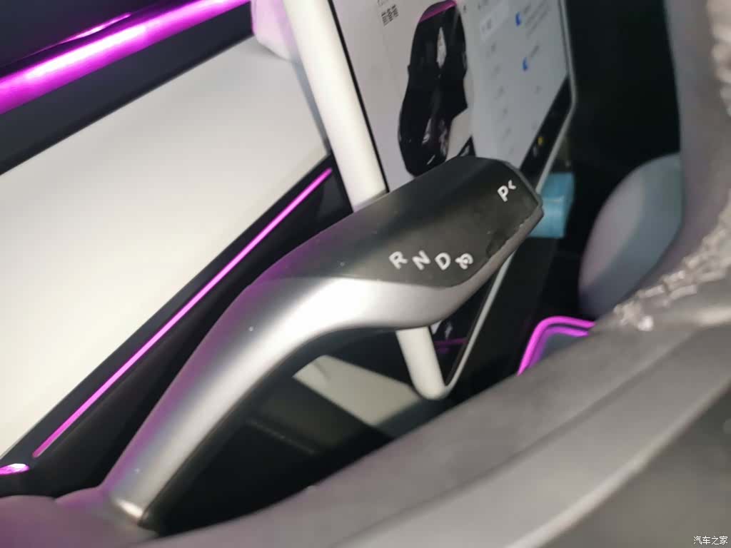 Tesla Model Y, 2023 10