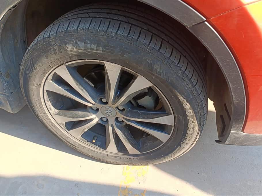 Toyota RAV4 Rongfang