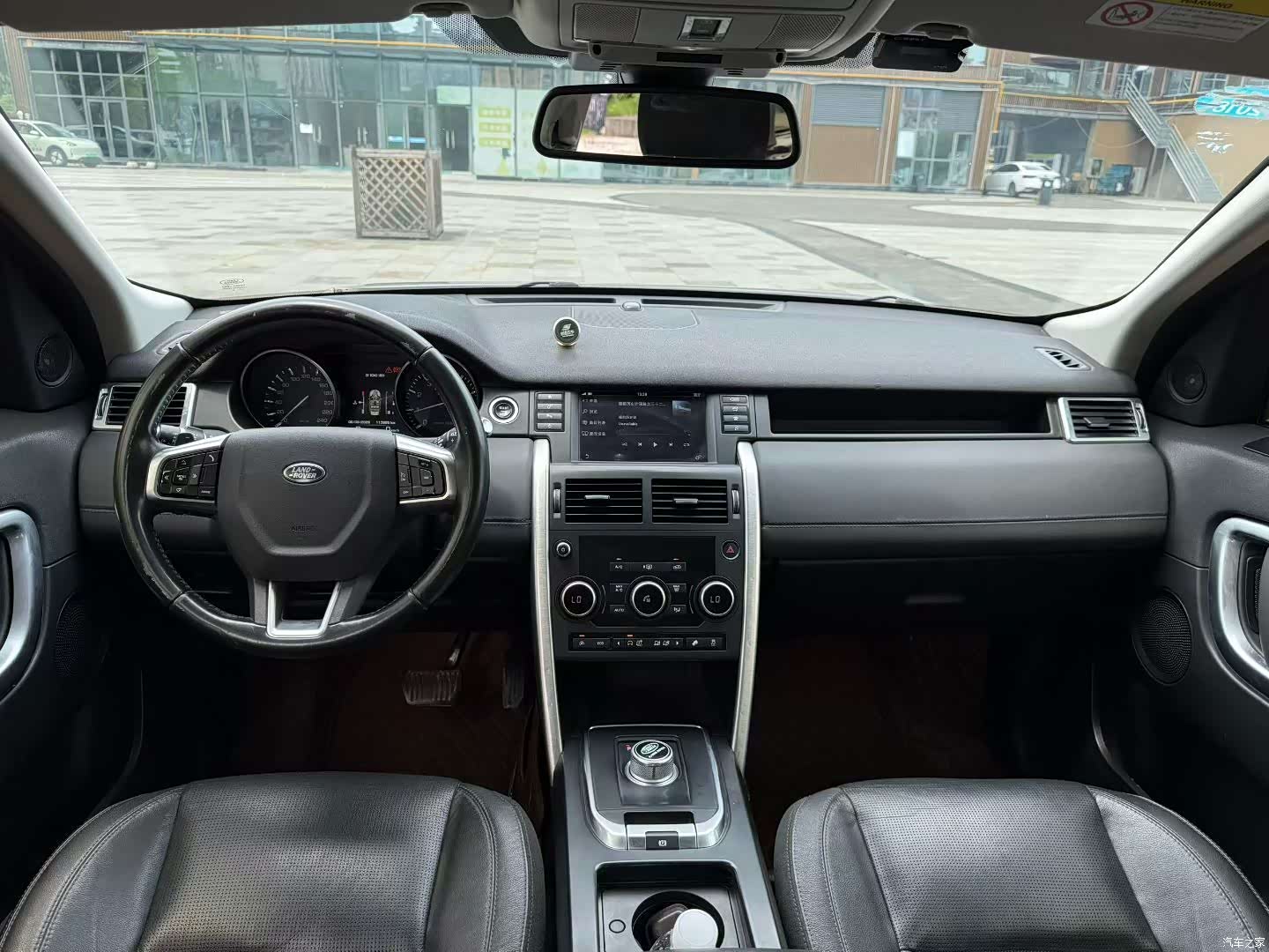 Land Rover Discovery, 2016 все фото