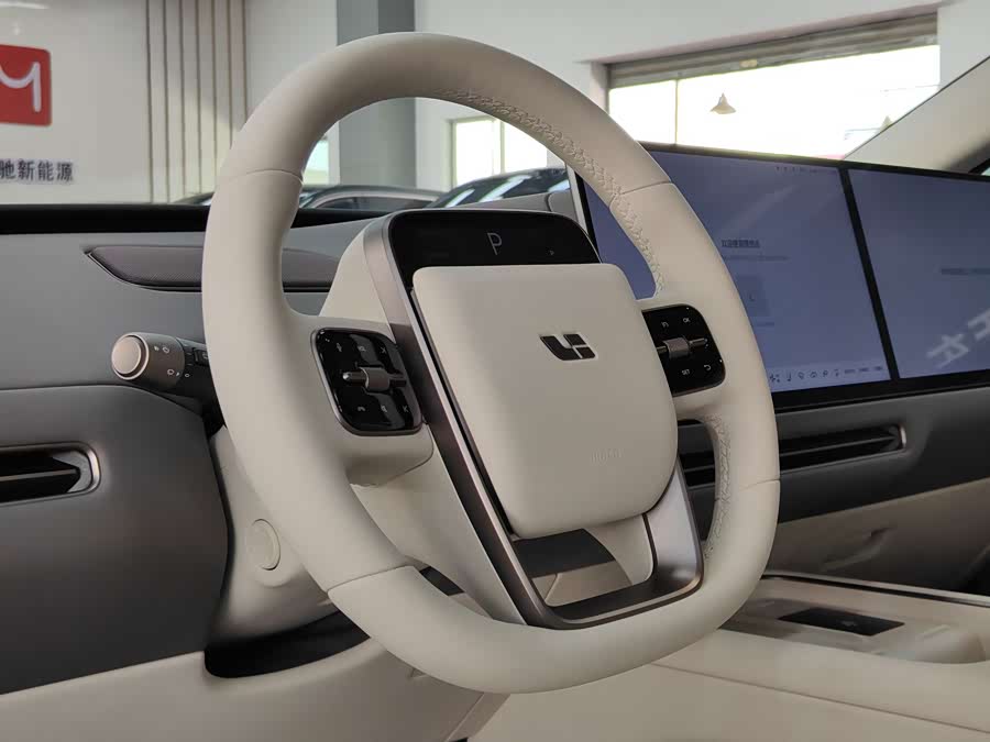 Li Auto i8 2025, фото 9