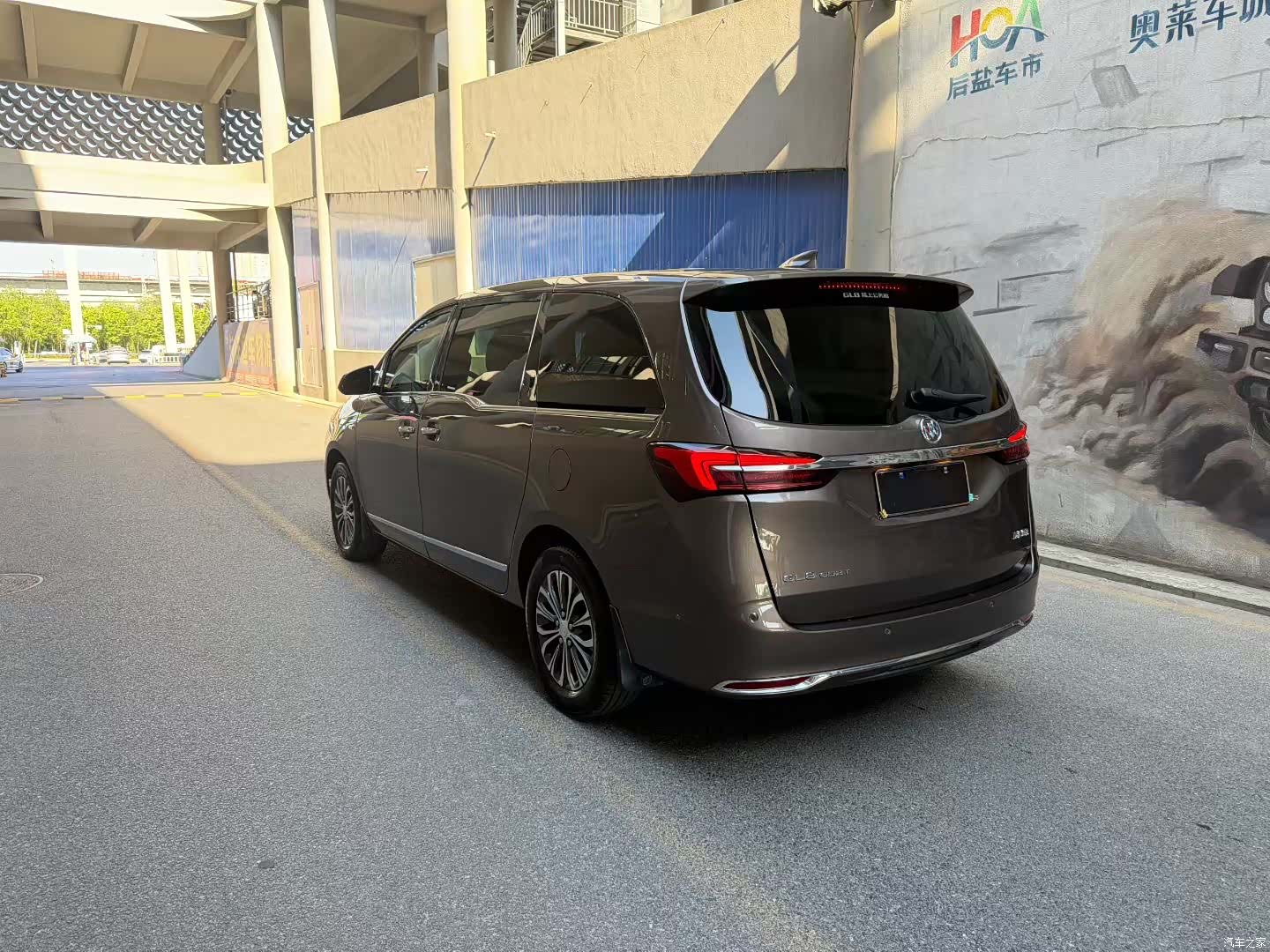 Buick GL8, 2021 4