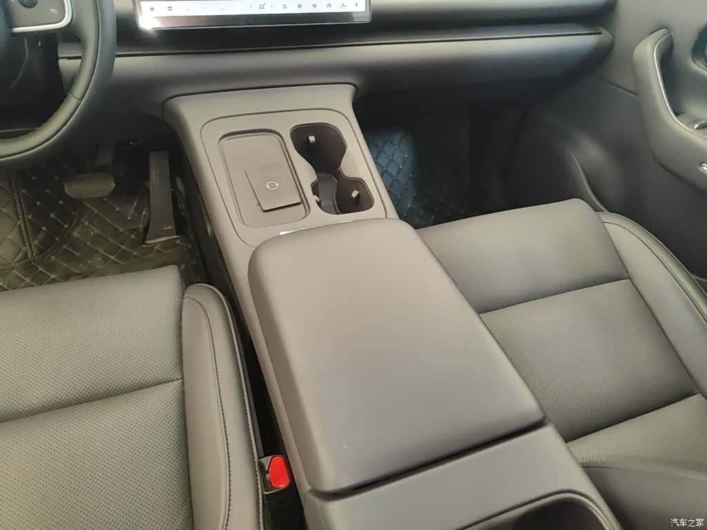Leapmotor C10, 2025 14