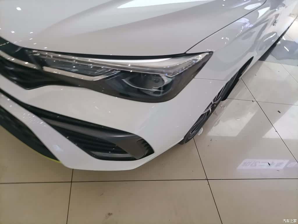 Roewe i5, 2023 18