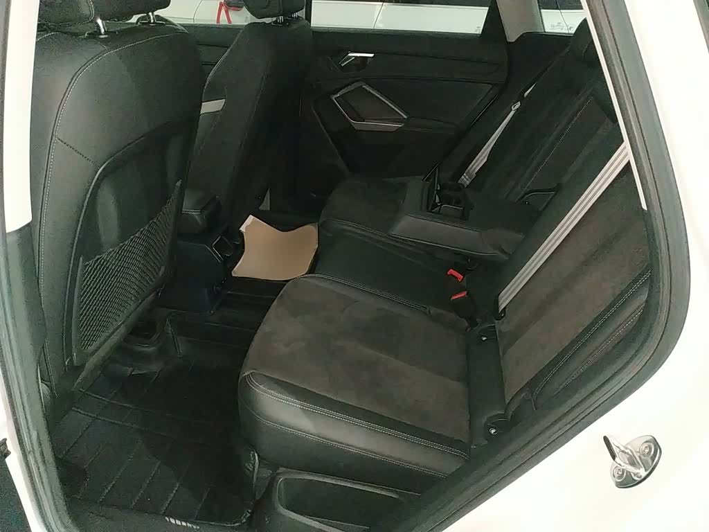 Audi Q3, 2022 12