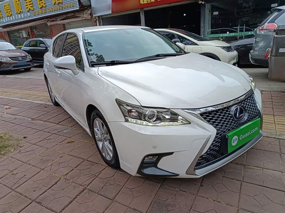 Lexus CT