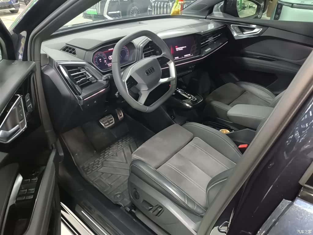 Audi Q4 e-tron, 2023 16