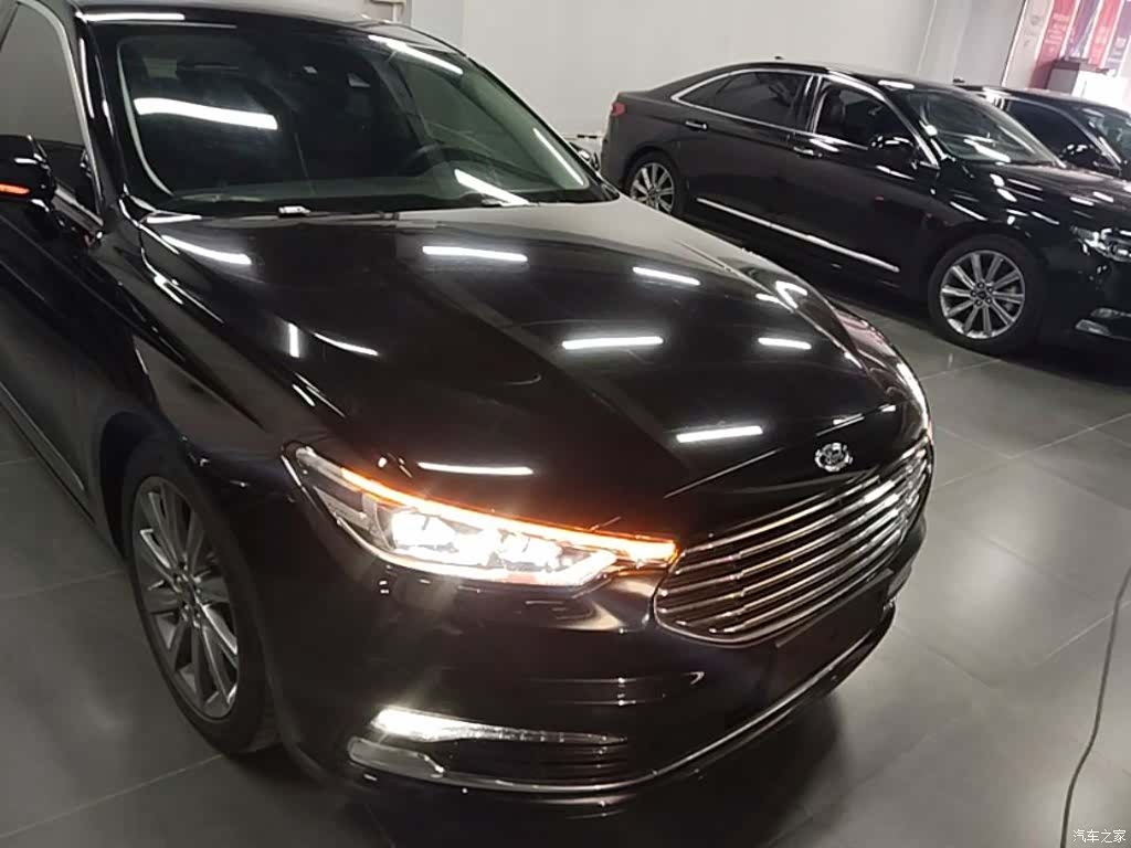 Ford Taurus, 2021 3
