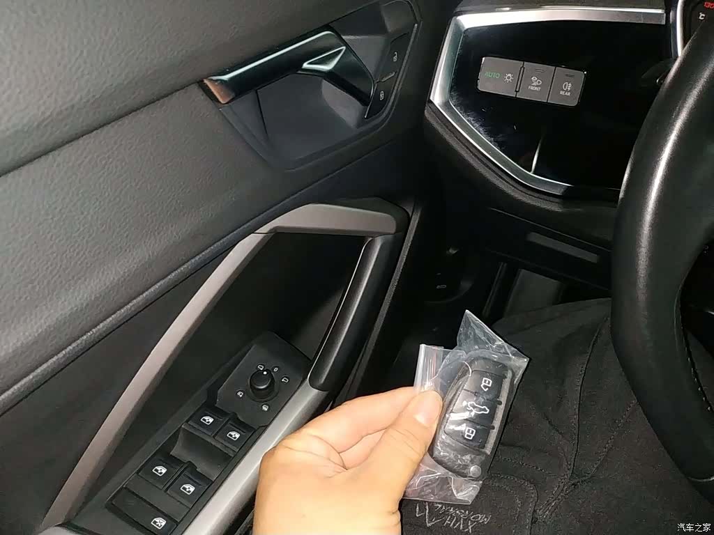 Audi Q3, 2022 16