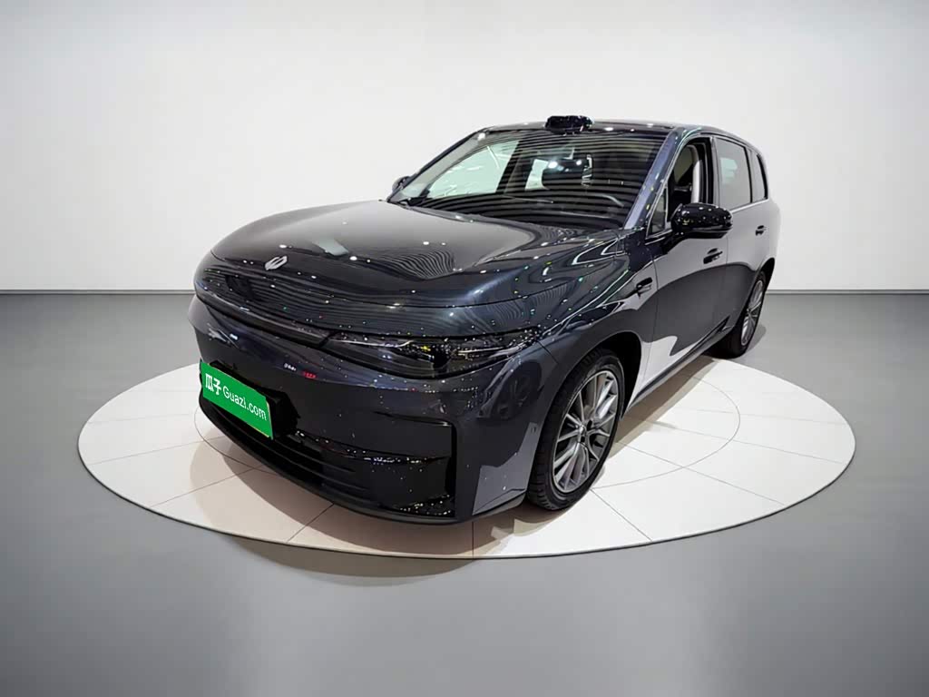 Leapmotor C10