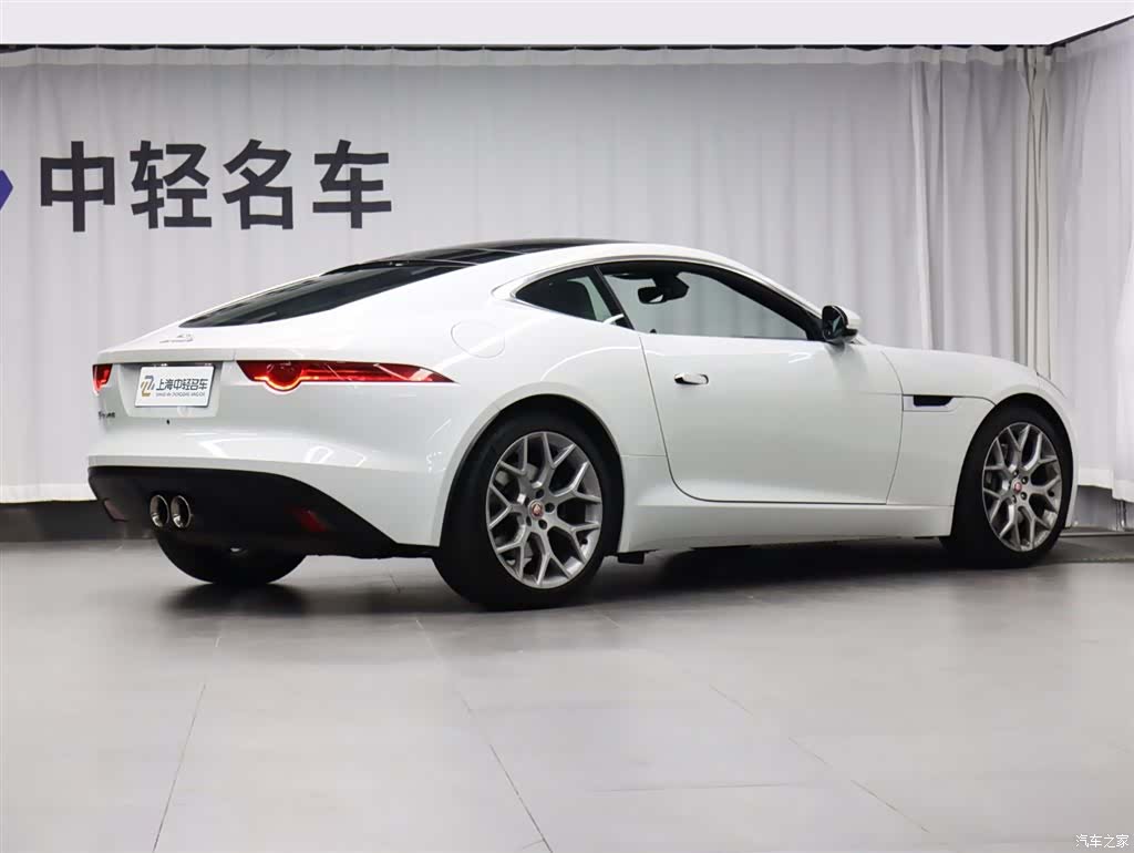 Jaguar F-TYPE, 2015 3