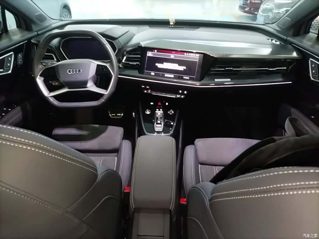 Audi Q4 e-tron, 2023 10
