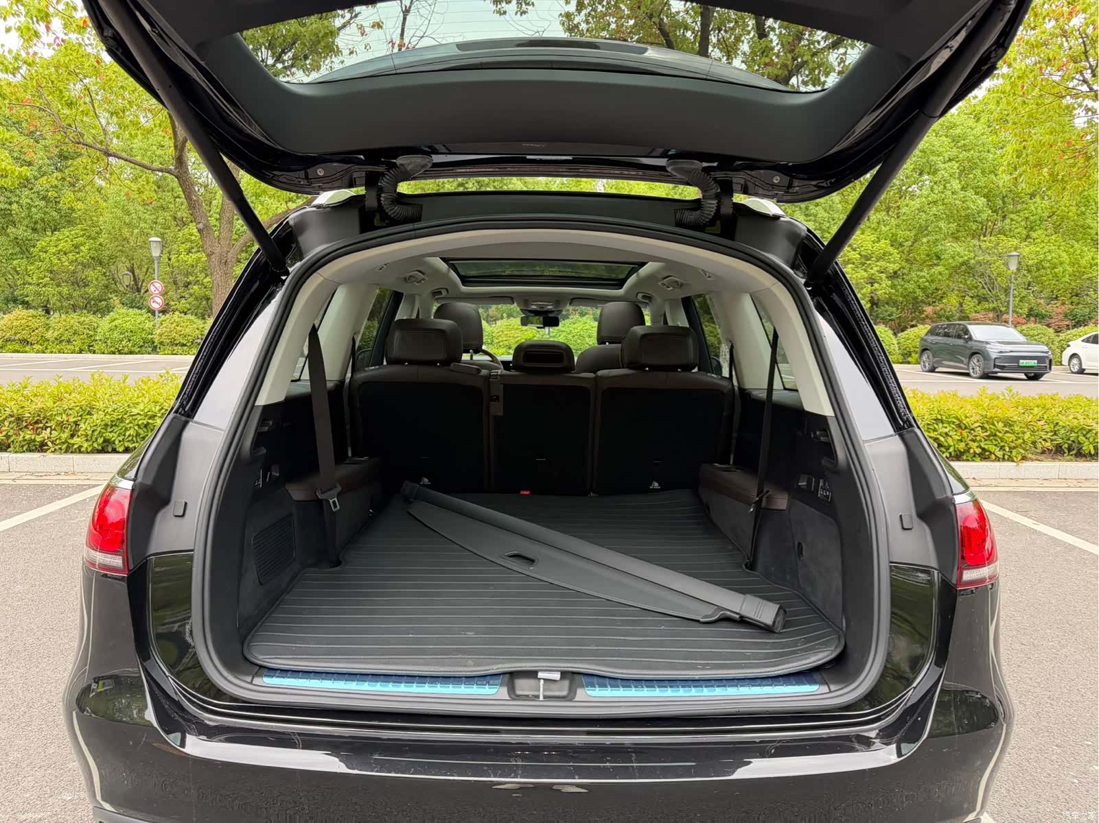 Mercedes-Benz GLS, 2022 27