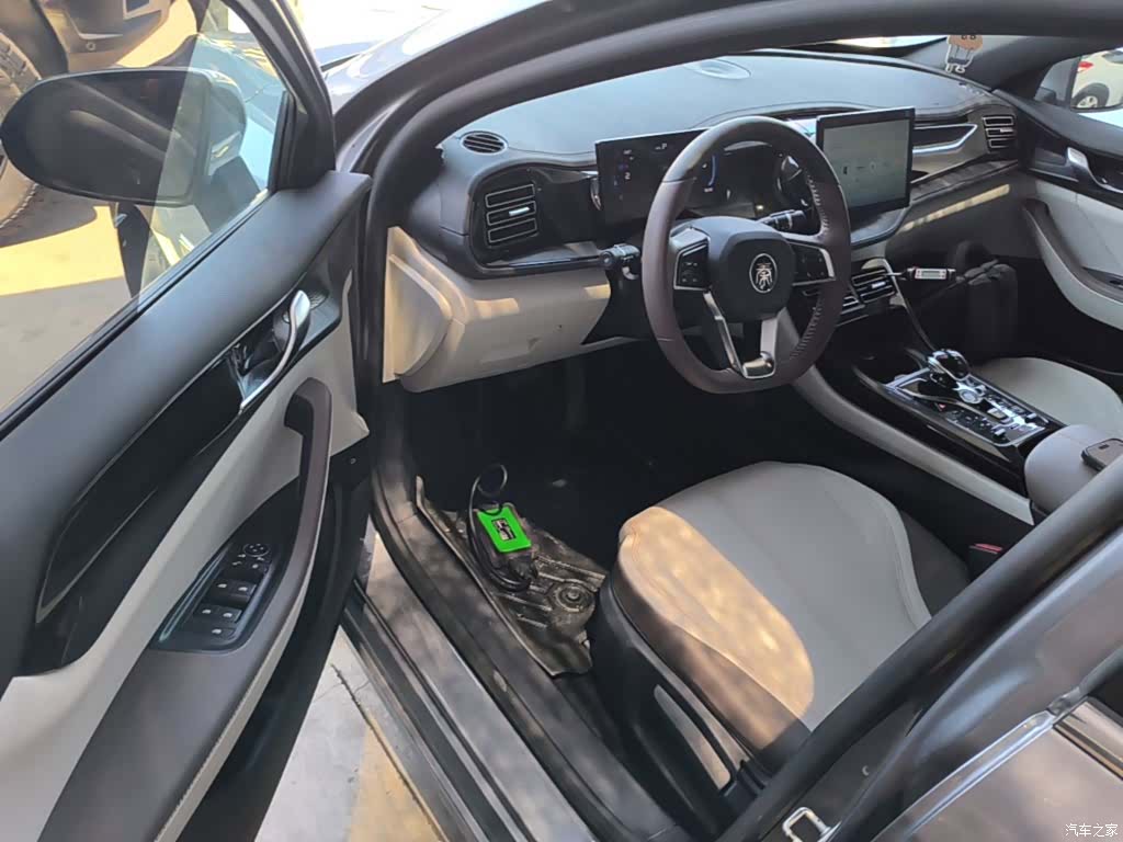 BYD Qin, 2023 16