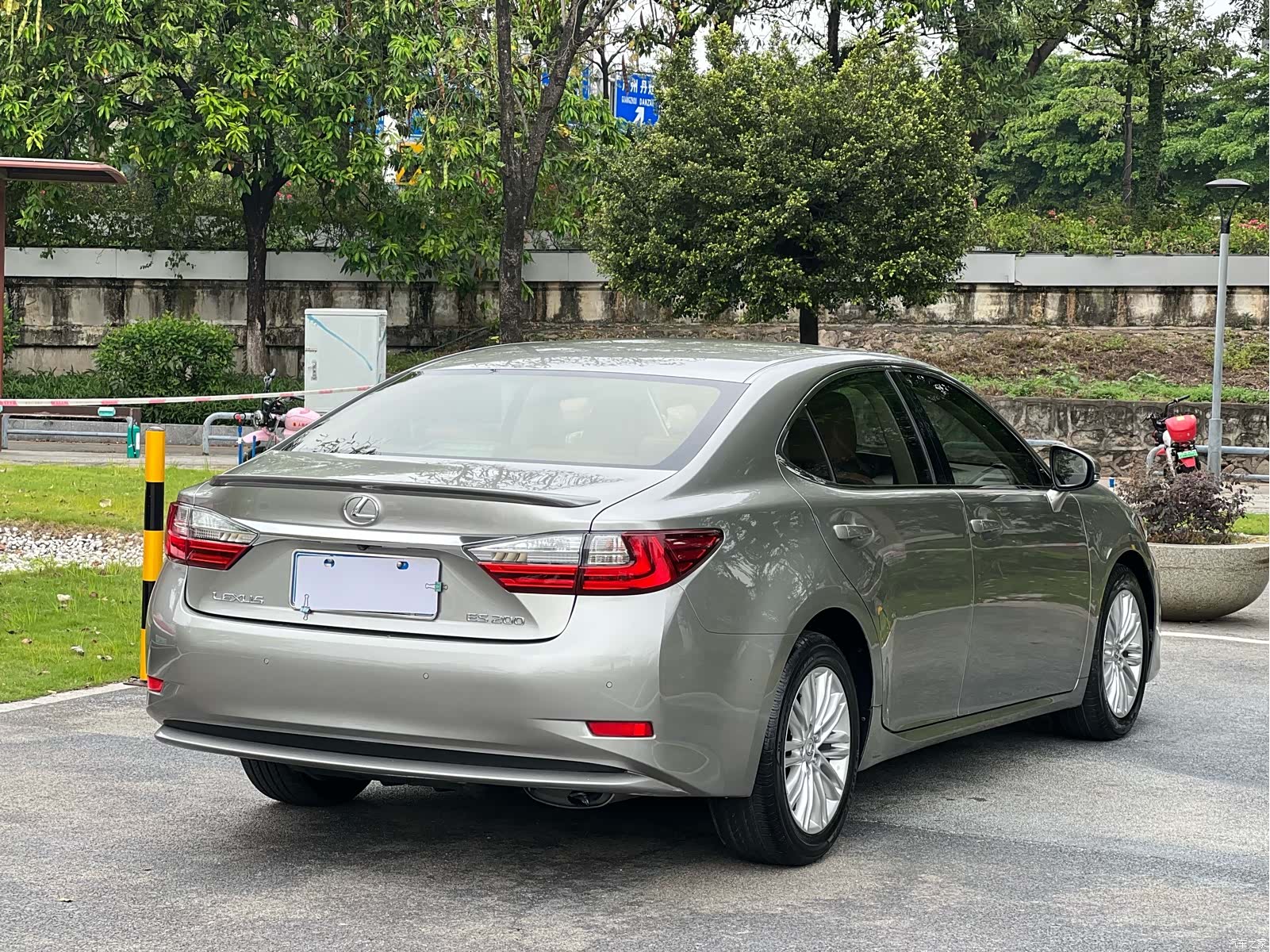 Lexus ES, 2016 6