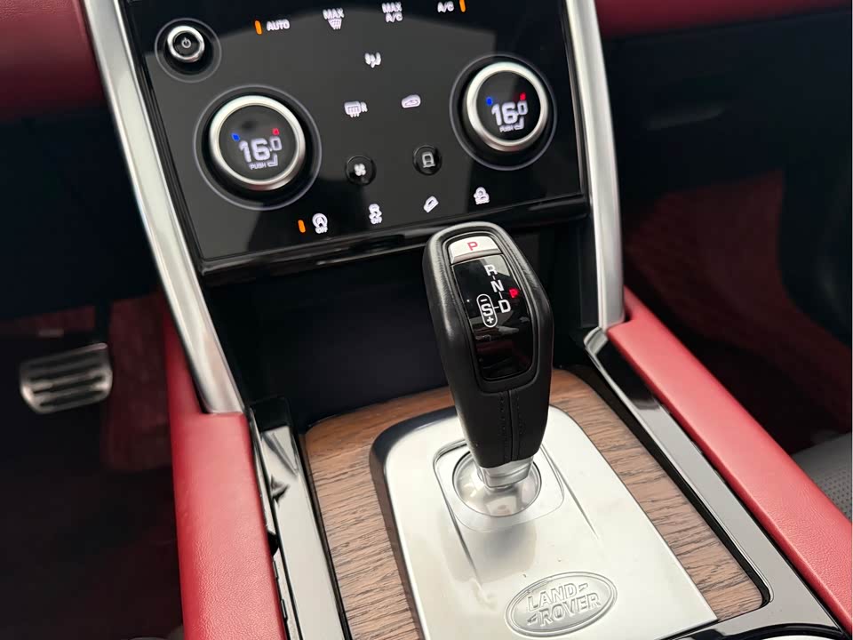 Land Rover Discover sports