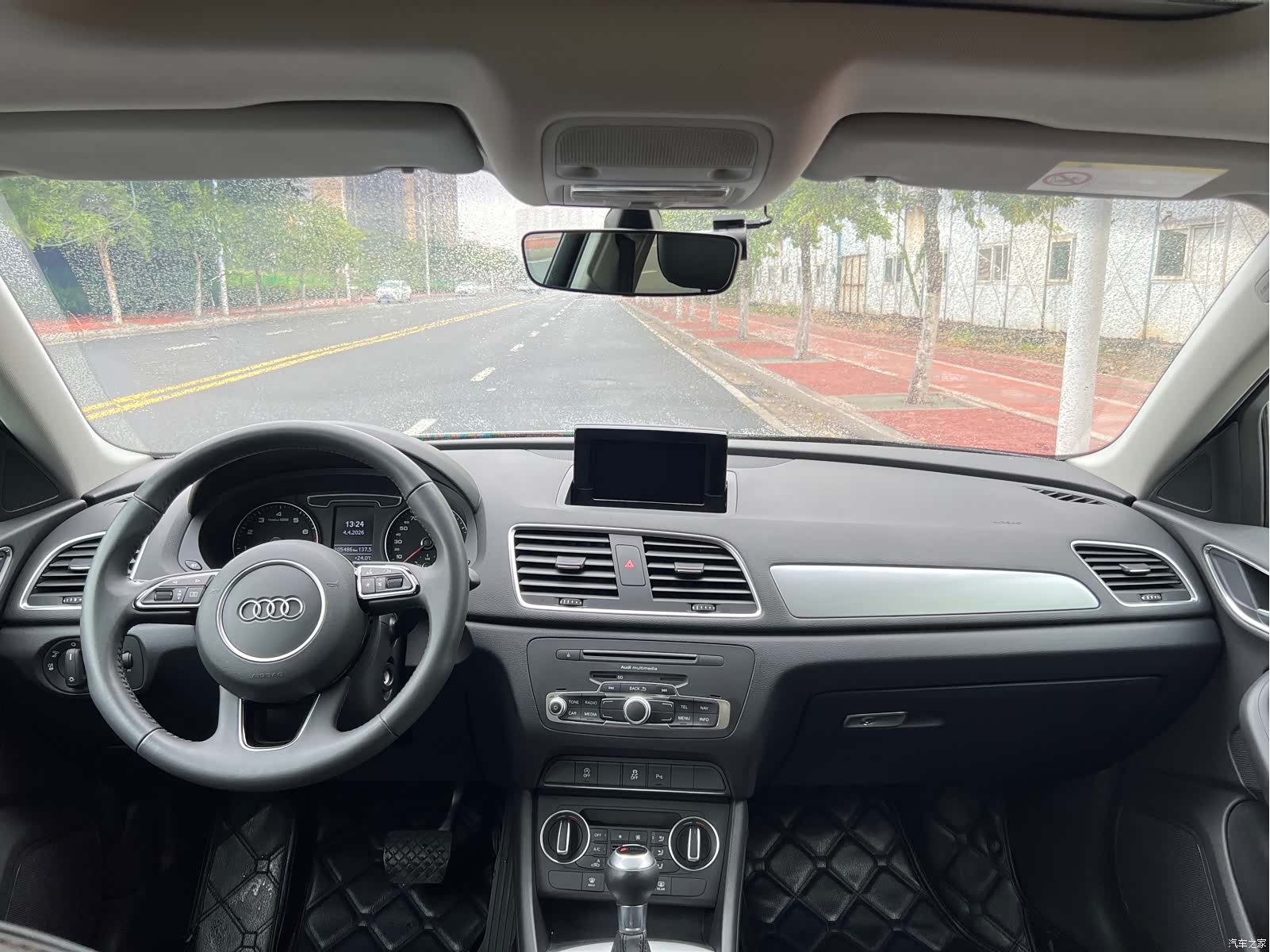 Audi Q3, 2019 10
