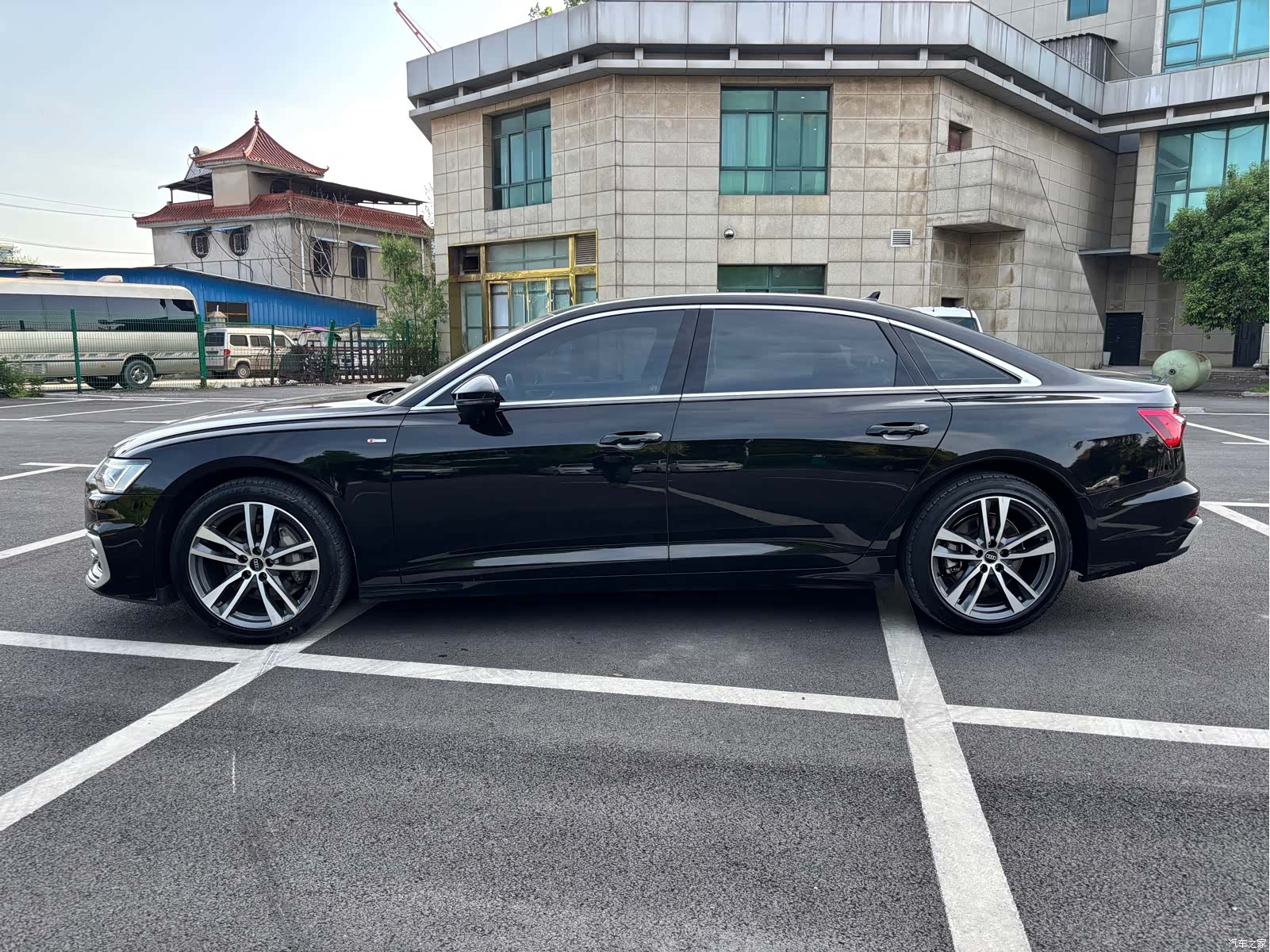 Audi A6L, 2023 4
