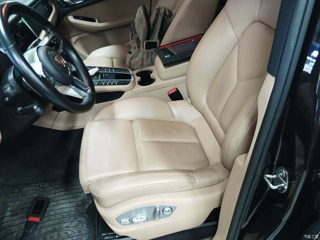 Porsche Macan, 2019 11