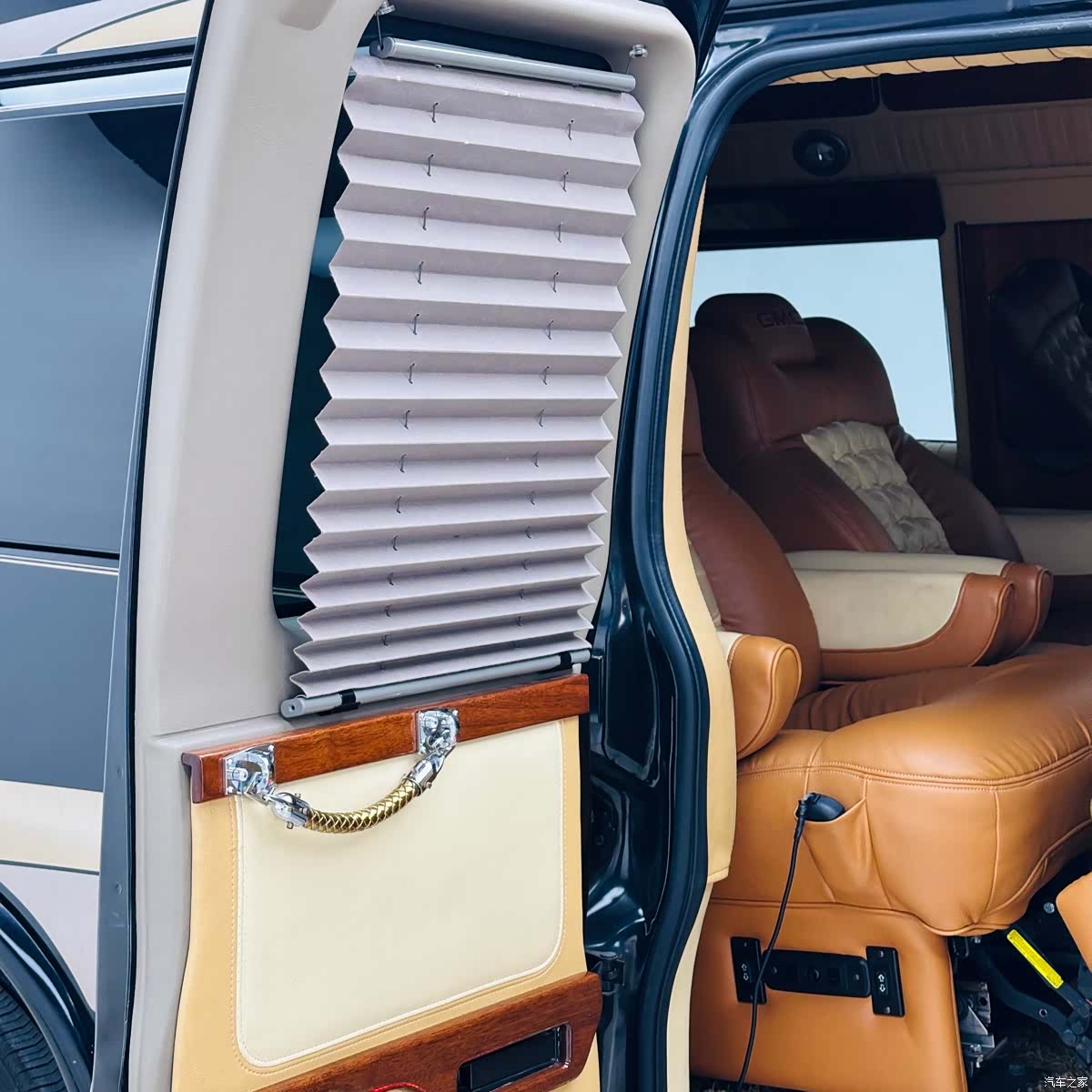 GMC SAVANA, 2012 19