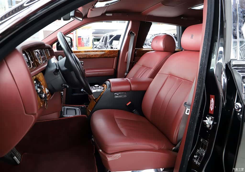 Rolls-Royce Phantom, 2012 6