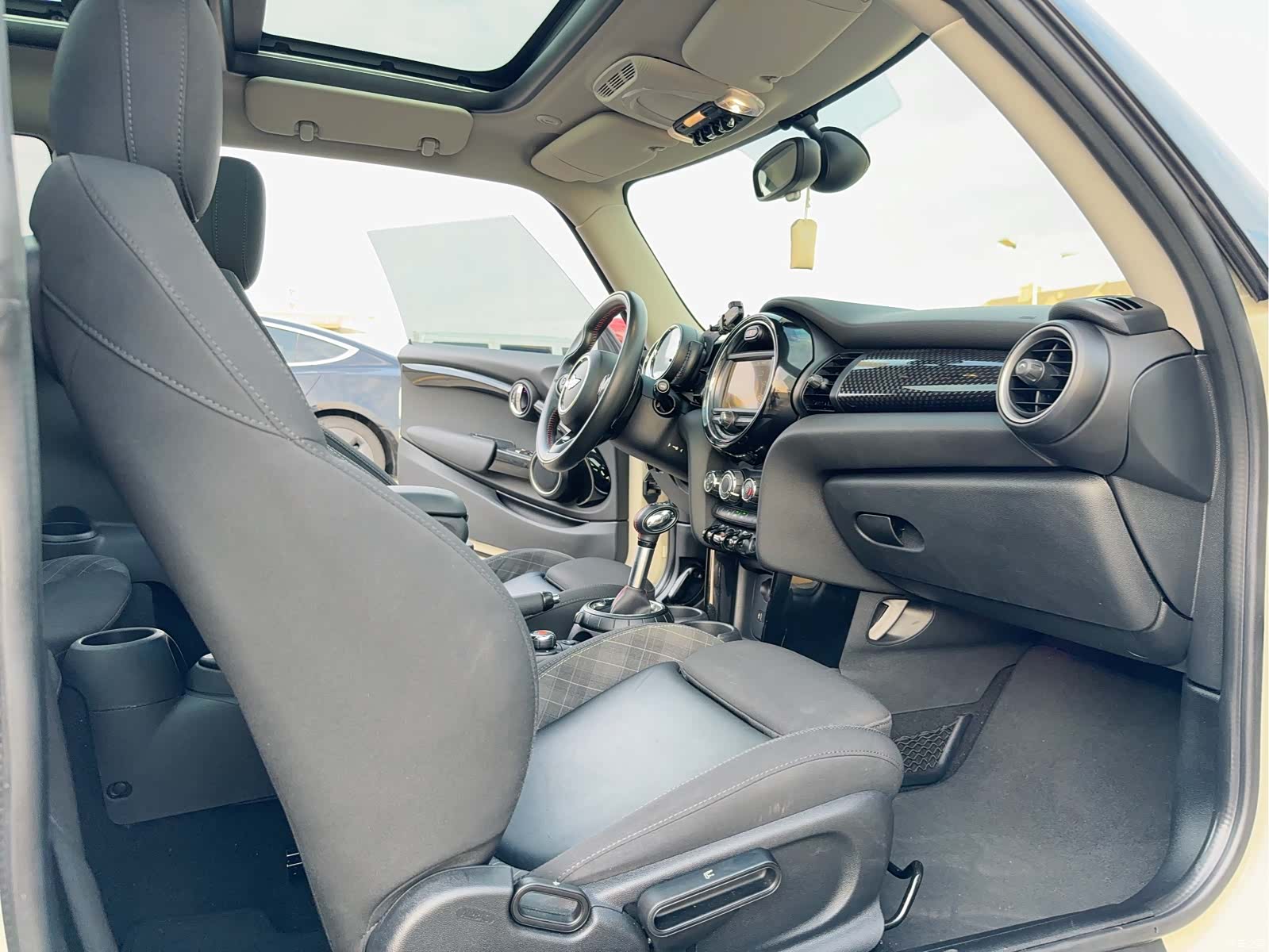 Mini Cooper, 2015 11