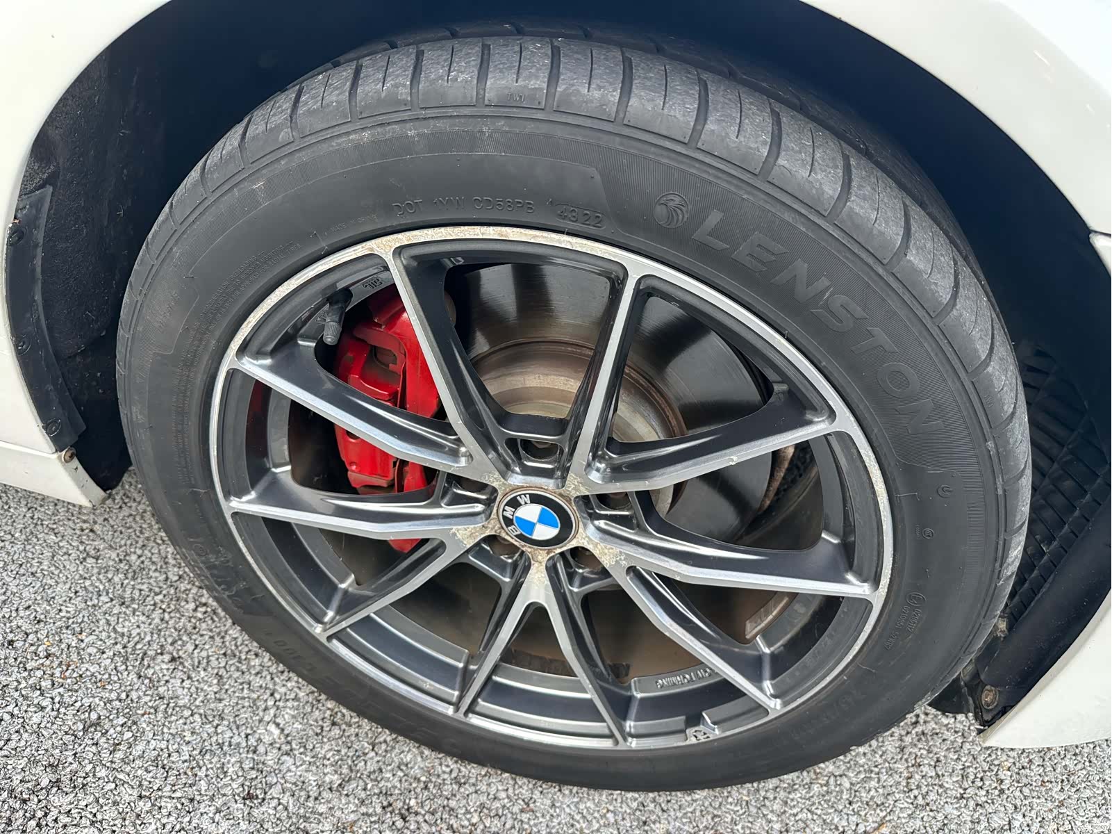 BMW 5 Series, 2011 23