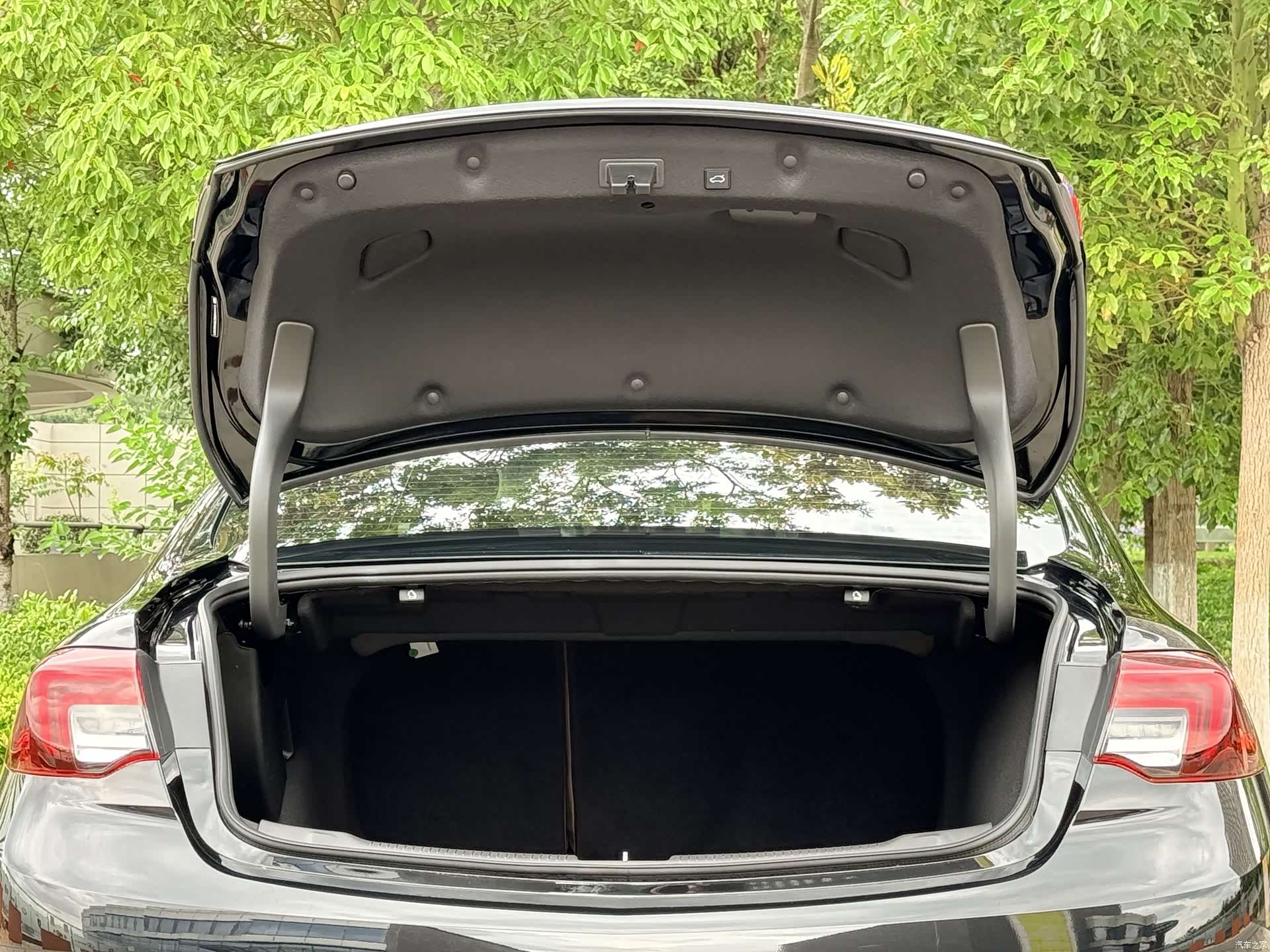 Buick Regal, 2025 14
