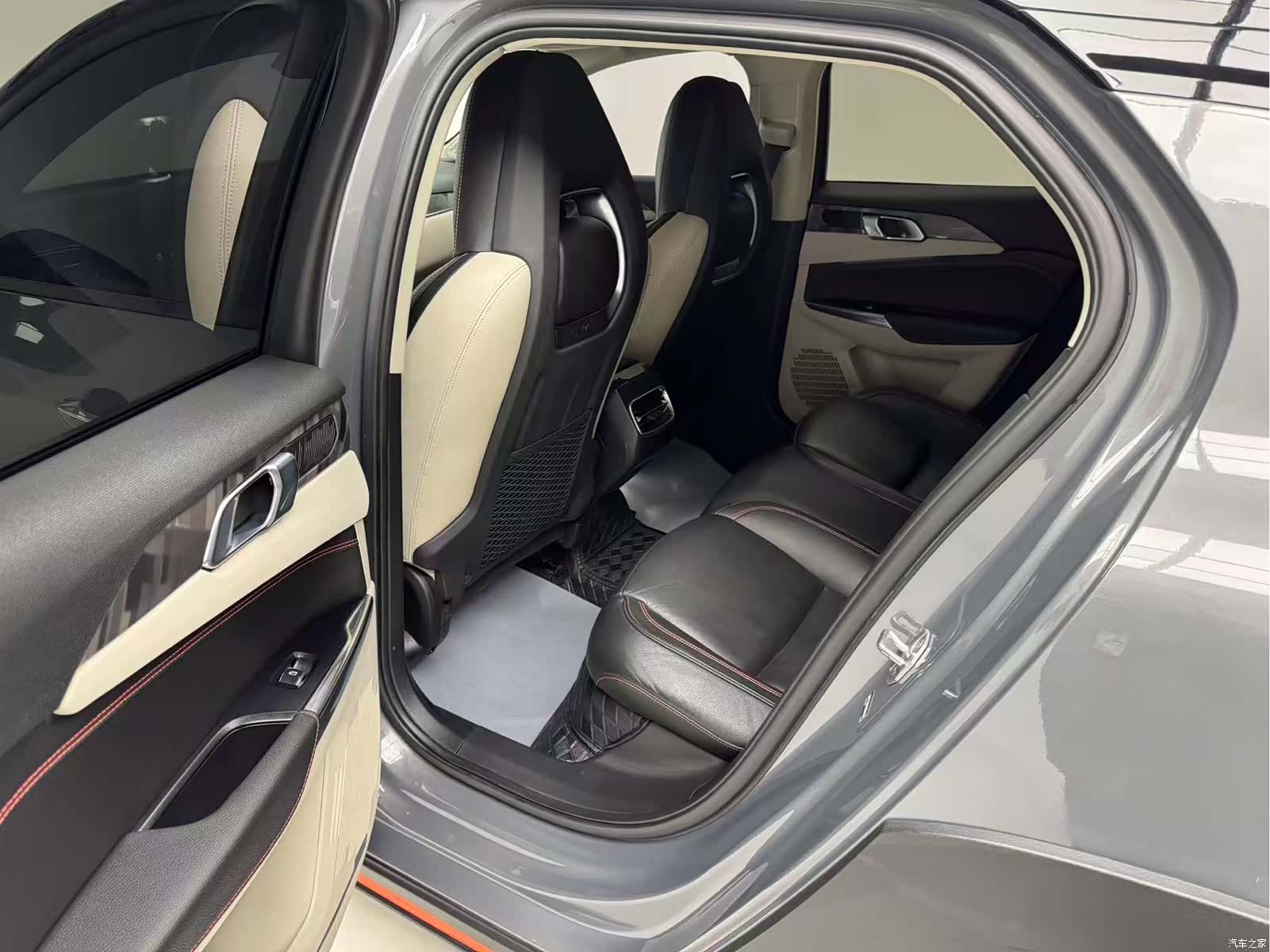 Lynk & Co 01, 2018 13