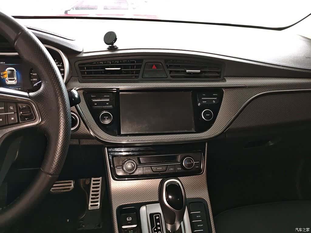 Geely Emgrand, 2018 9